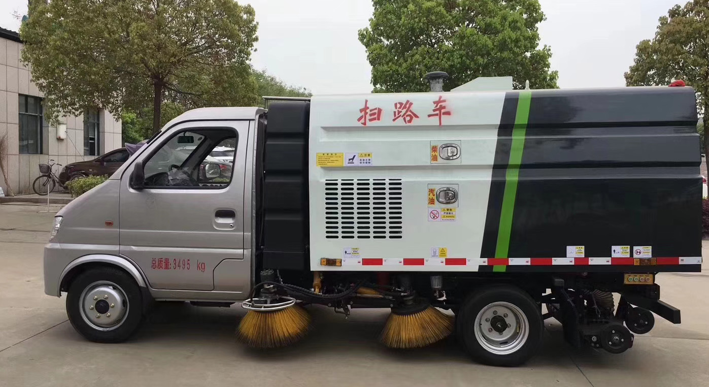 長(zhǎng)安掃路車